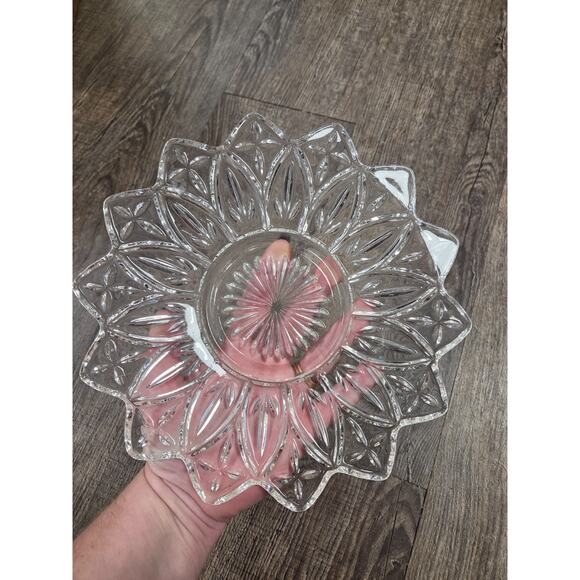 Vintage Federal Glass Clear Petal Sunflower Plate Antique Cottage Core - Picture 1 of 4